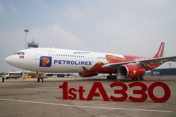 Vietjet đón tàu bay thân rộng A330 đầu tiên, chúc mừng mùa Giáng sinh 2021.