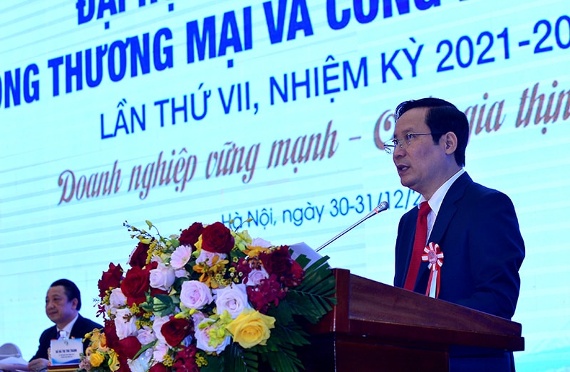 Chủ tịch VCCI Phạm Tấn Công.