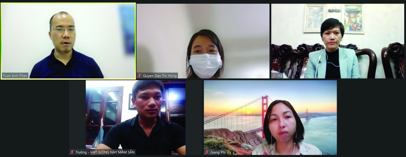 Nhóm dự án Hạt giống nảy mầm nhận được sự hỗ trợ của Coach Phan Đình Tuấn Anh và shadowmentor Phí Thị Linh Giang trogn buổi coaching đầu tiên