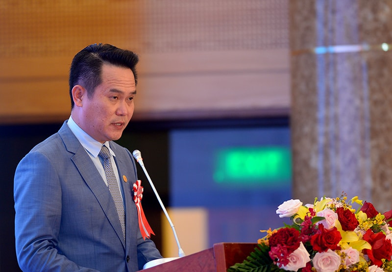 Ông Đặng Hồng Anh, Chủ tịch Hội Doanh nhân trẻ Việt Nam phát biểu tại Đại hội.