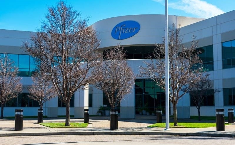 Những công ty dược phẩm như Moderna, Pfizer, BioNTech và Sanofi sẽ phất lên trong năm 2022.