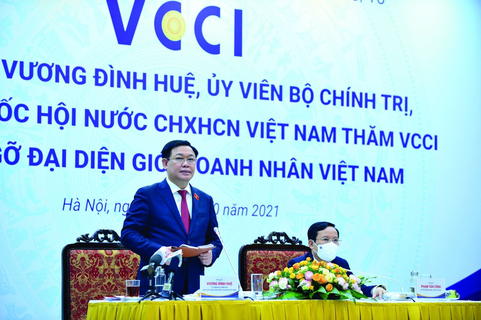  Quốc hội thực sự muốn lắng nghe những kiến nghị, đề xuất của các doanh nhân, từ đó có những sửa đổi, bổ sung chính sách phù hợp, nhất là những tác động của đại dịch COVID-19 vừa qua đối với nền kinh tế.