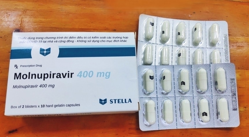 thuốc kháng virus Molnupiravir - loại thuốc được sử dụng trong điều trị bệnh nhân COVID-19 nhẹ và không triệu chứng.