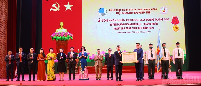 Hội Doanh nghiệp trẻ Hải Dương đón nhận Huân chương Lao động Hạng Nhì của Đảng và Nhà nước trao tặng