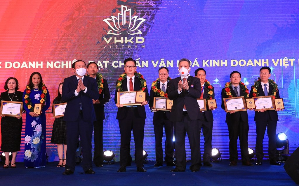 Văn hóa kinh doanh – chìa khóa thành công của các doanh nghiệp lớn. Ảnh: FE CREDIT Phóng viên: Vậy, con đường và cách làm mới của VCCI trong nhiệm kỳ này là gì, thưa ông?