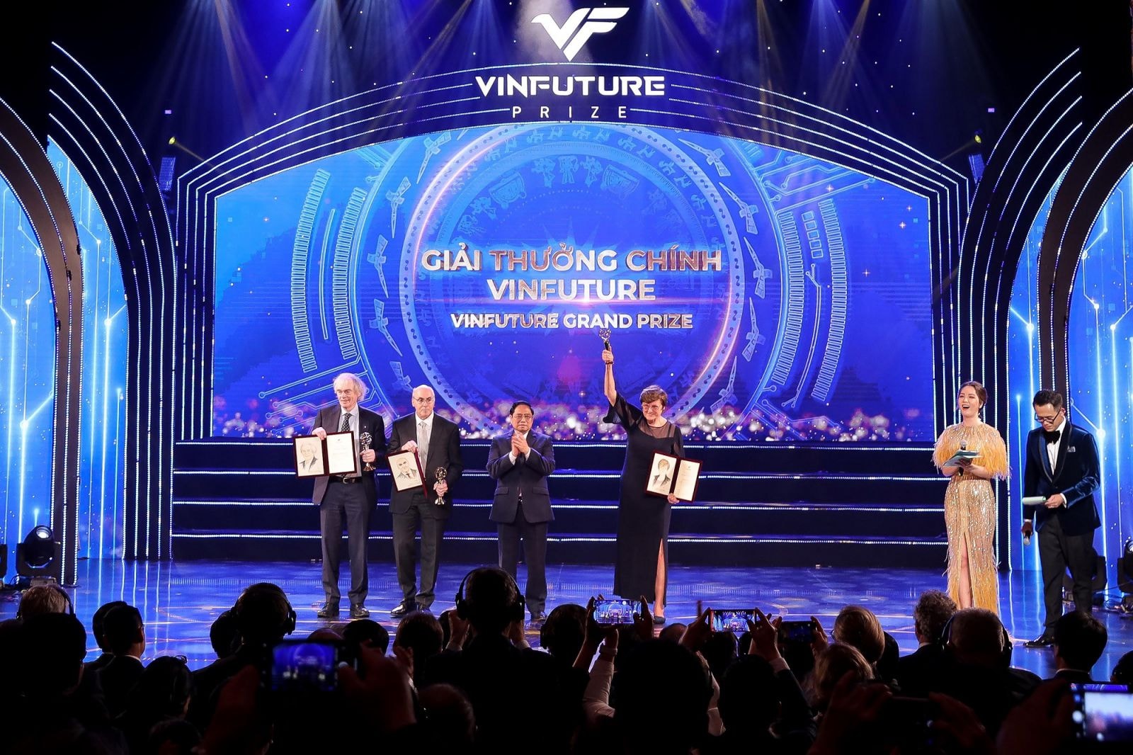  GS Katalin Kariko nhận giải chính VinFuture