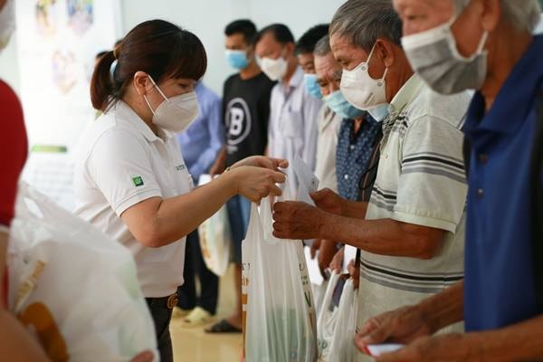 Chương trình “Tết ấm áp nghĩa tình” tại huyện Châu Thành, tỉnh Bến Tre