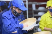 THỦ TƯỚNG GẶP DOANH NGHIỆP: “93,9% doanh nghiệp chịu tác động tiêu cực bởi COVID-19”
