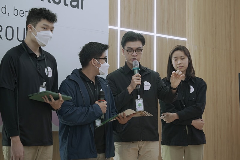 Các đội thi thuyết trình tại vòng chung kết.