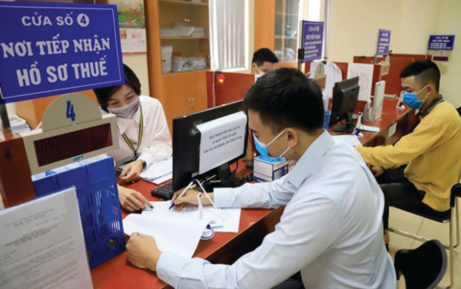  Để thúc đẩy sản xuất kinh doanh, giải pháp chủ yếu của ngành Thuế là cải thiện môi trường kinh doanh.