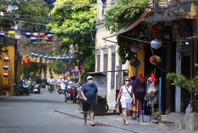 hiện nhiều doanh nghiệp hoạt động trong lĩnh vực du lịch đang 