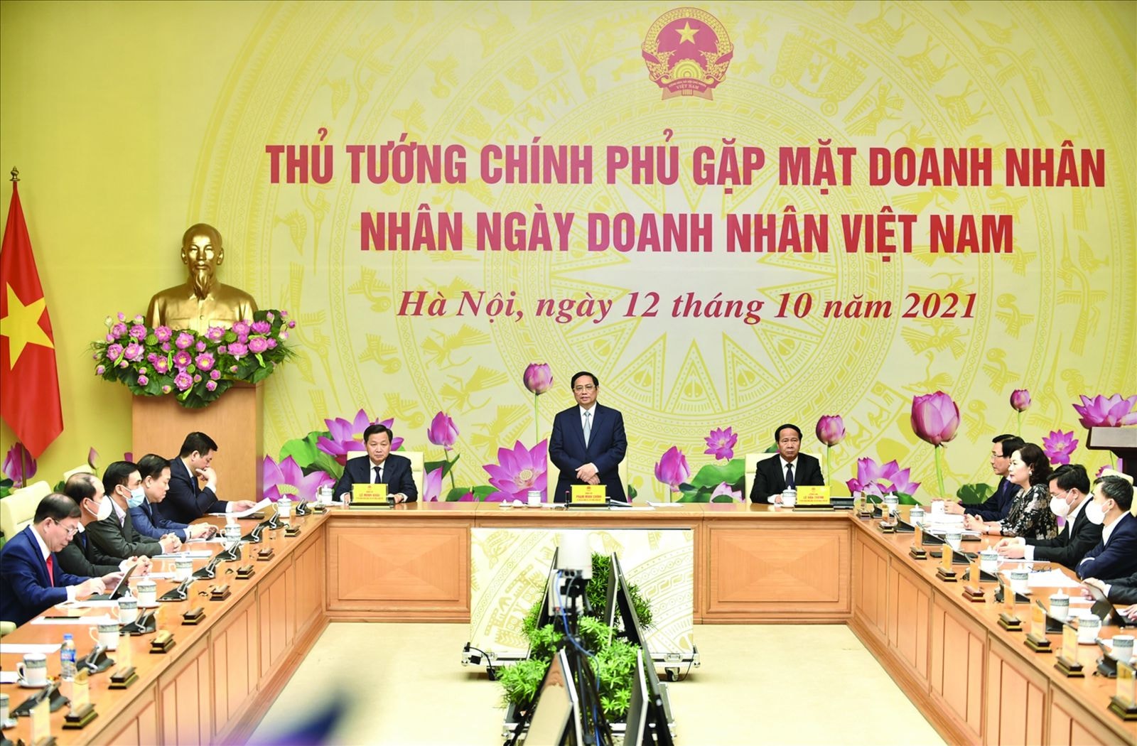 Kỳ họp bất thường, Quốc hội khóa XV thảo luận dự thảo Nghị quyết về chính sách tài khóa, tiền tệ để hỗ trợ Chương trình phục hồi và phát triển kinh tế-xã hội.