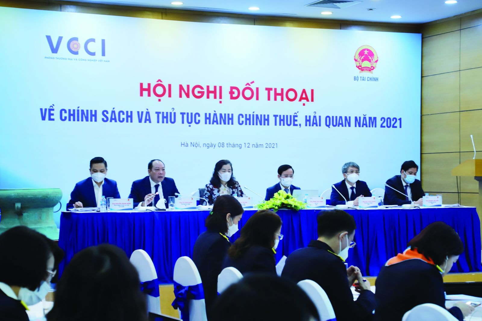 Nhằm tạo môi trường thuận lợi cho hoạt động của doanh nghiệp, VCCI phối hợp với các đơn vị của Bộ Tài chính tổ chức hội nghị “Đối thoại về chính sách và thủ tục hành chính thuế - hải quan thường niên”