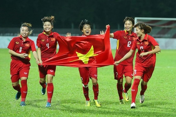 chiến thắng của Đội tuyển nữ tại Vòng chung kết Asian Cup nữ 2022 đã lan tỏa năng lượng tích cực đến người hâm mộ môn túc cầu Việt Nam.