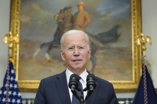 Tổng thống Mỹ Joe Biden công bố gói trừng phạt Nga.