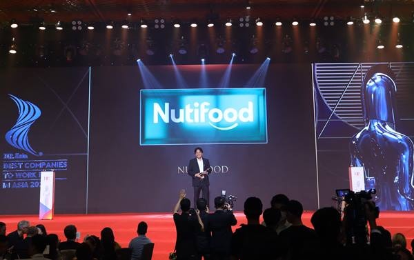 Nutifood nhận giải “Nơi làm việc tốt nhất Châu Á 2021”