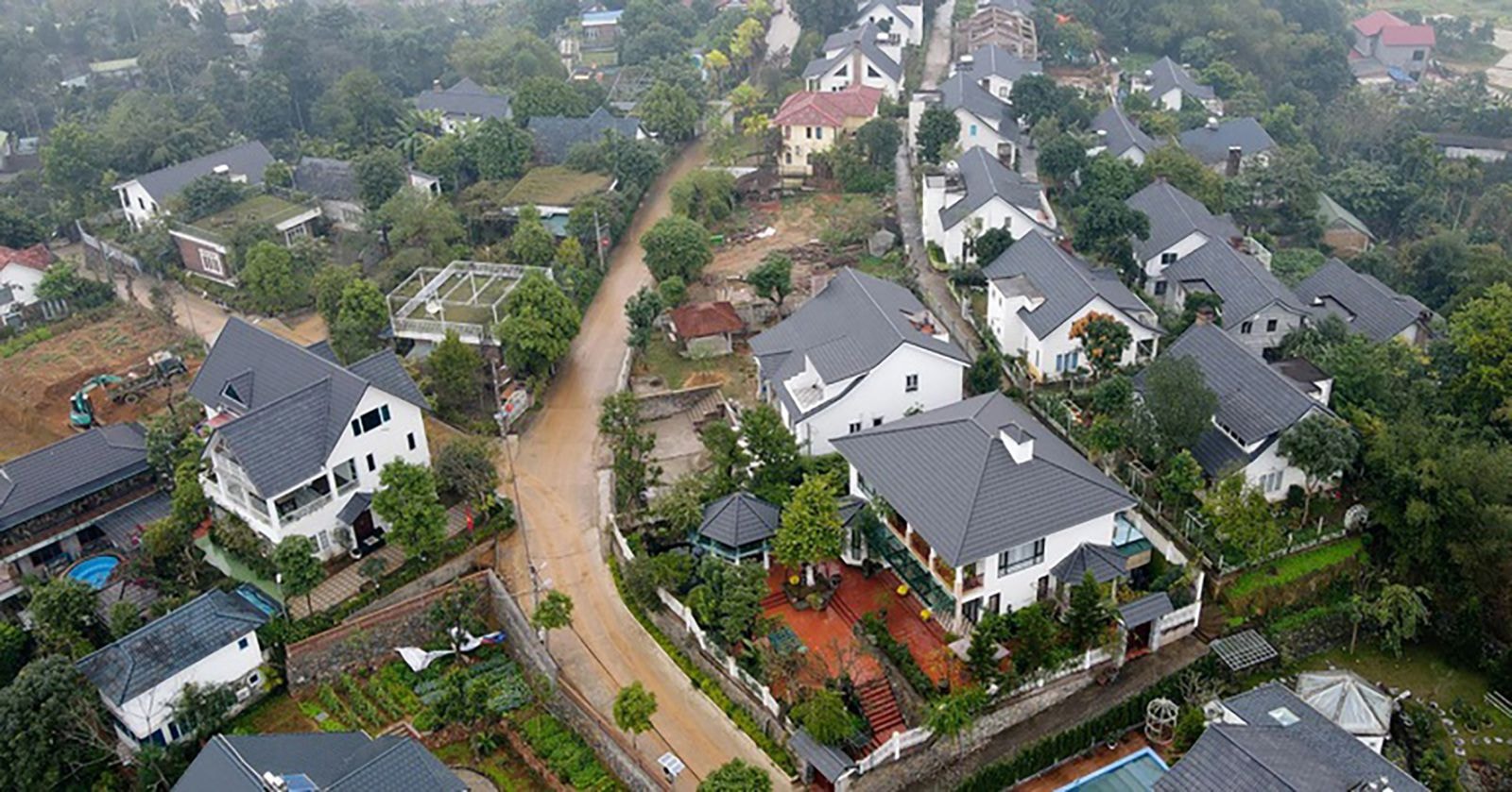  Hàng loạt biệt thự sang trọng 