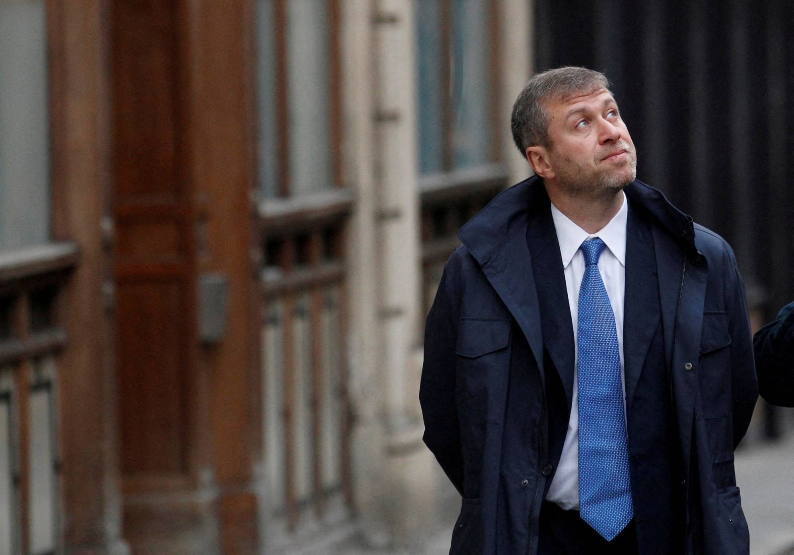 Ông Abramovich, một nhà tài phiệt của Nga đang gặp rắc rối với CLB Chelsea