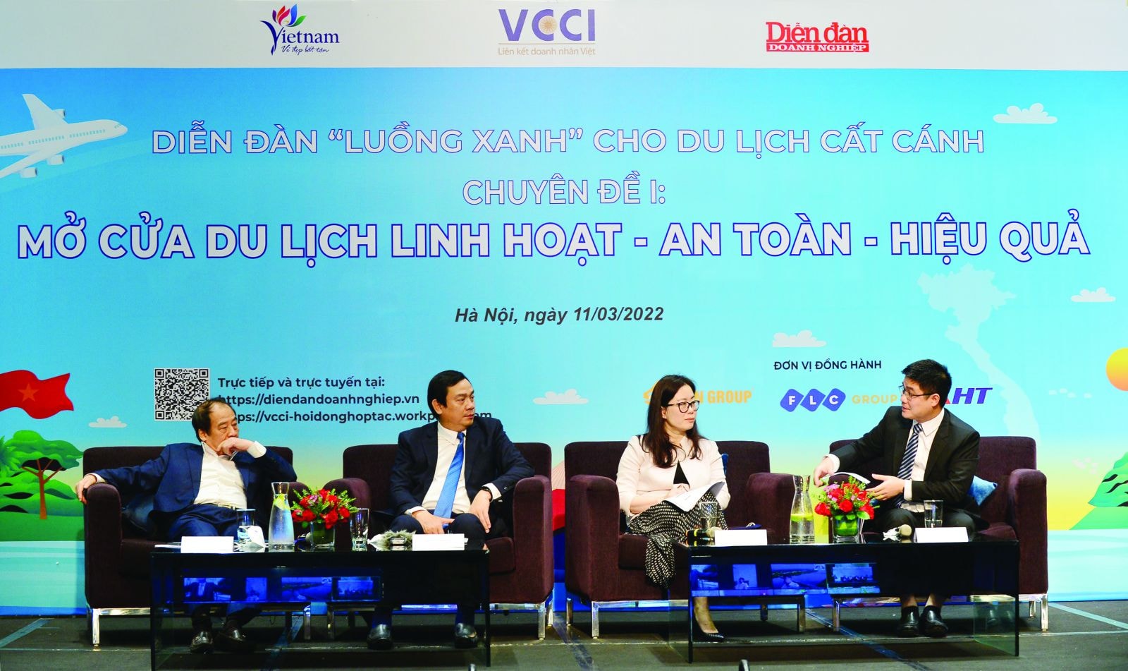  Diễn đàn “Luồng xanh” cho du lịch cất cánh do VCCI chỉ đạo, Tổng Cục du lịch và Tạp chí Diễn đàn Doanh nghiệp tổ chức.