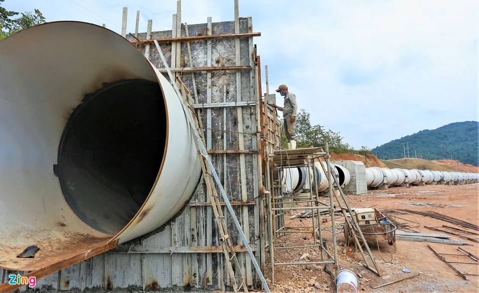 Hồ thủy lợi lớn nhất Nghệ An sau hơn 10 năm dang dở Hồ thủy lợi lớn nhất Nghệ An sau hơn 10 năm dang dở