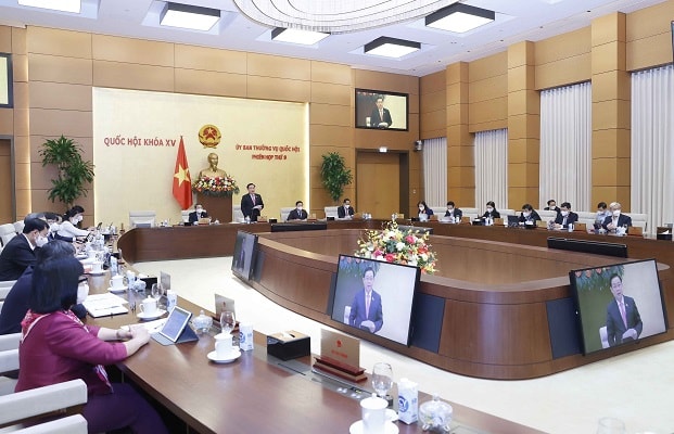 Toàn cảnh phiên họp.
