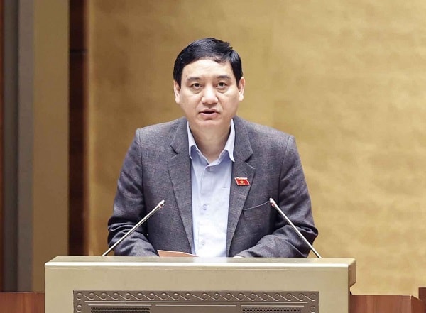 Chủ nhiệm Ủy ban Văn hóa - Giáo dục Nguyễn Đắc Vinh.