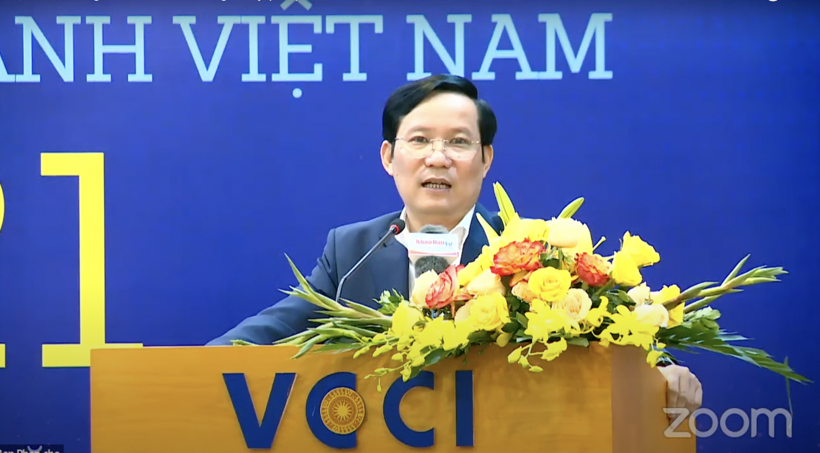 Chủ tịch Liên đoàn Thương mại và Công nghiệp Việt Nam Phạm Tấn Công phát biểu tại hội thảo.