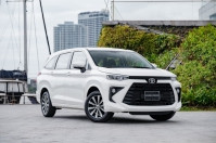 Toyota Việt Nam giới thiệu bộ đôi Veloz Cross và Avanza Premio nhập khẩu từ Indonesia