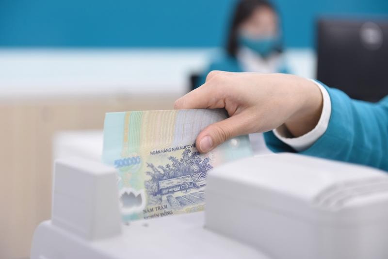 Ngân hàng Nhà nước sẽ tiếp tục kiểm soát chặt dòng tiền cho vay trong lĩnh vực chứng khoán và bất động sản.