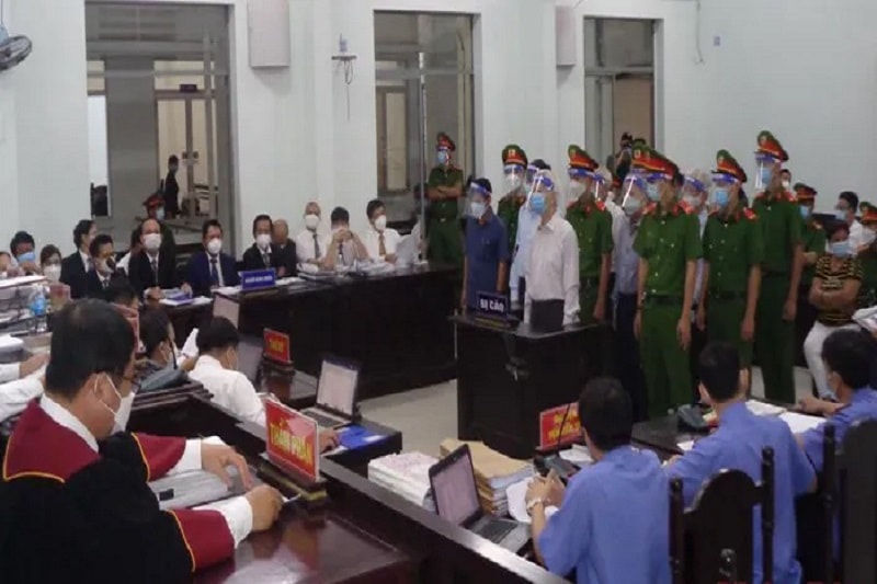 Các bị cáo tại phiên tòa sáng nay - Ảnh: ND 