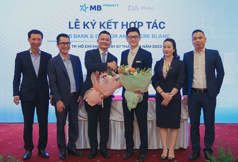 MBBank và Doctor Anywhere mở rộng hợp tác dịch vụ chăm sóc sức khỏe chuyên biệtp/