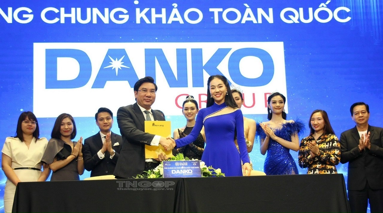 Danko Group đã thực hiện nghi thức kí kết, ghi dấu ấn cho sự hợp tác, đồng hành vì mục tiêu chung tổ chức thành công Vòng chung khảo Toàn quốc Miss World Vietnam.