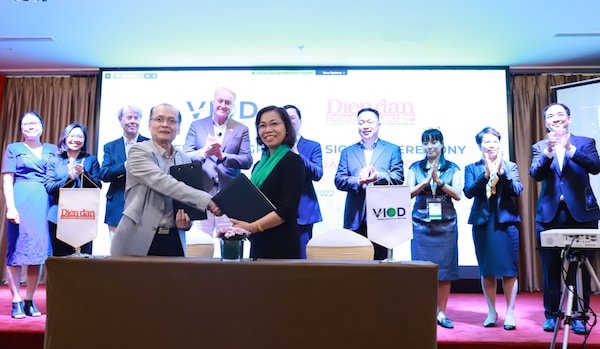 Tạp chí Diễn đàn Doanh nghiệp và VIOD ký thoả thuận hợp tác