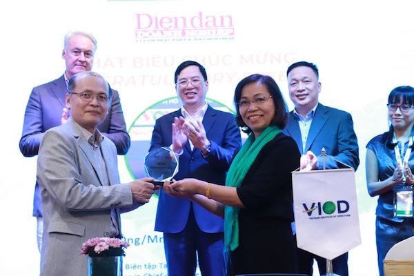 Tạp chí Diễn đàn Doanh nghiệp và VIOD ký thoả thuận hợp tác