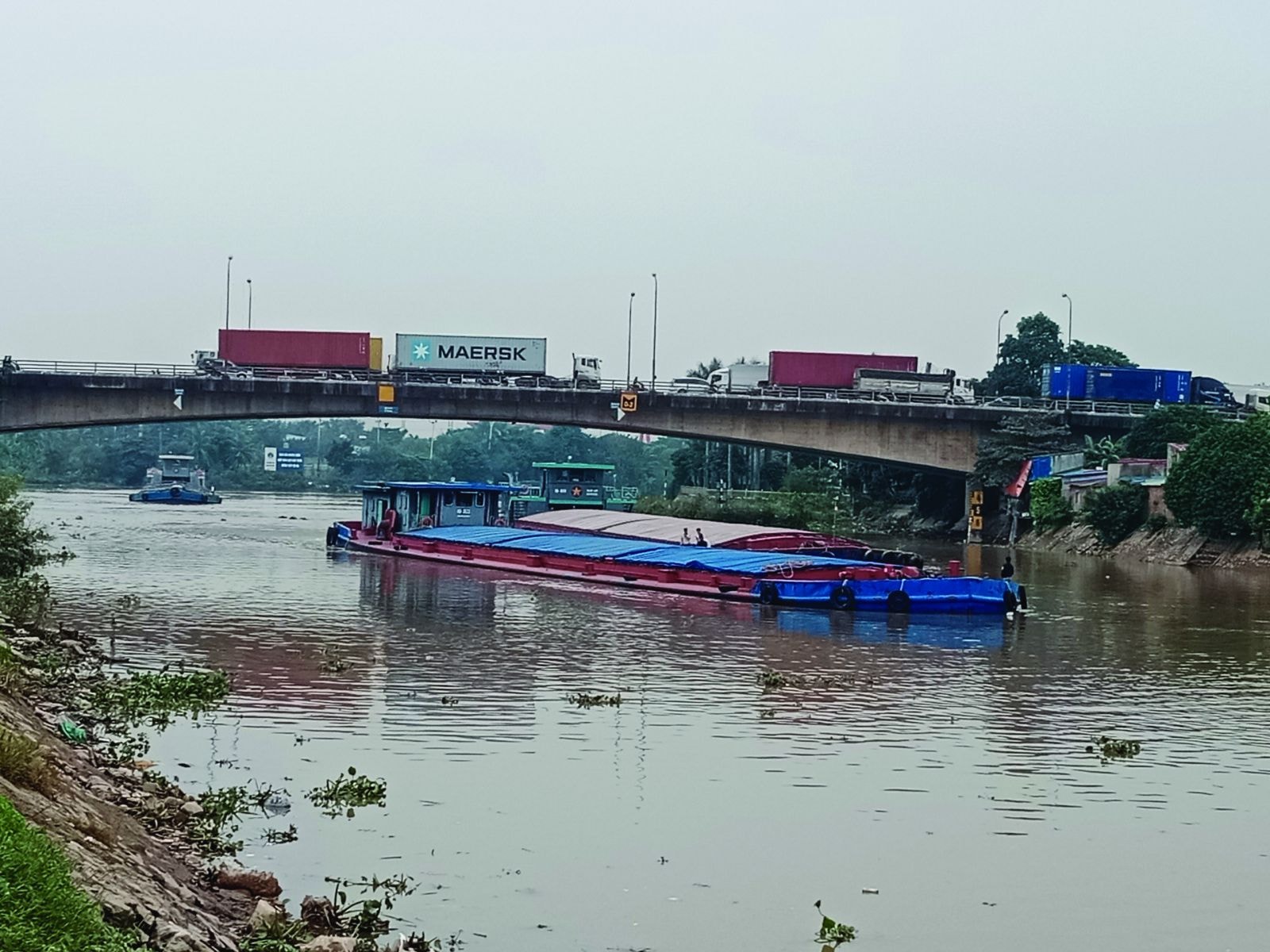  Chiều cao tĩnh không các cầu thấp đang là một giới hạn cho đường thủy nội địa. 