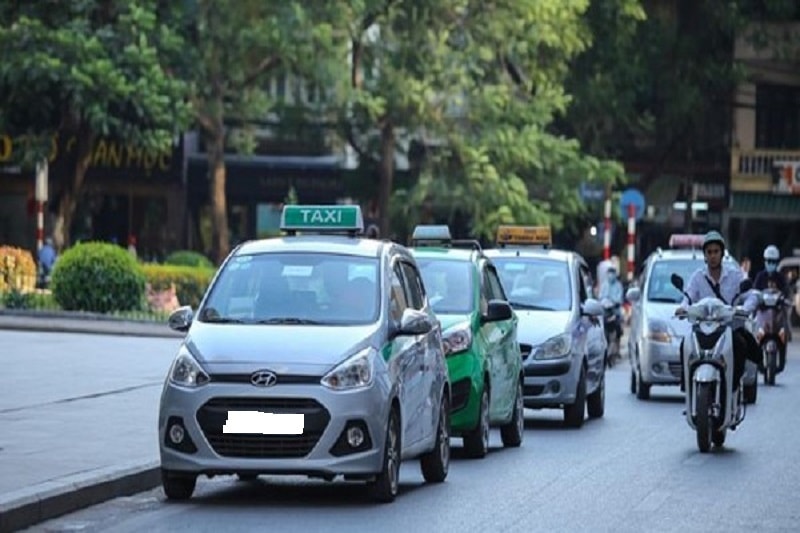 Doanh nghiệp vận tải hành khách nói chung và taxi nói riêng vẫn đang 