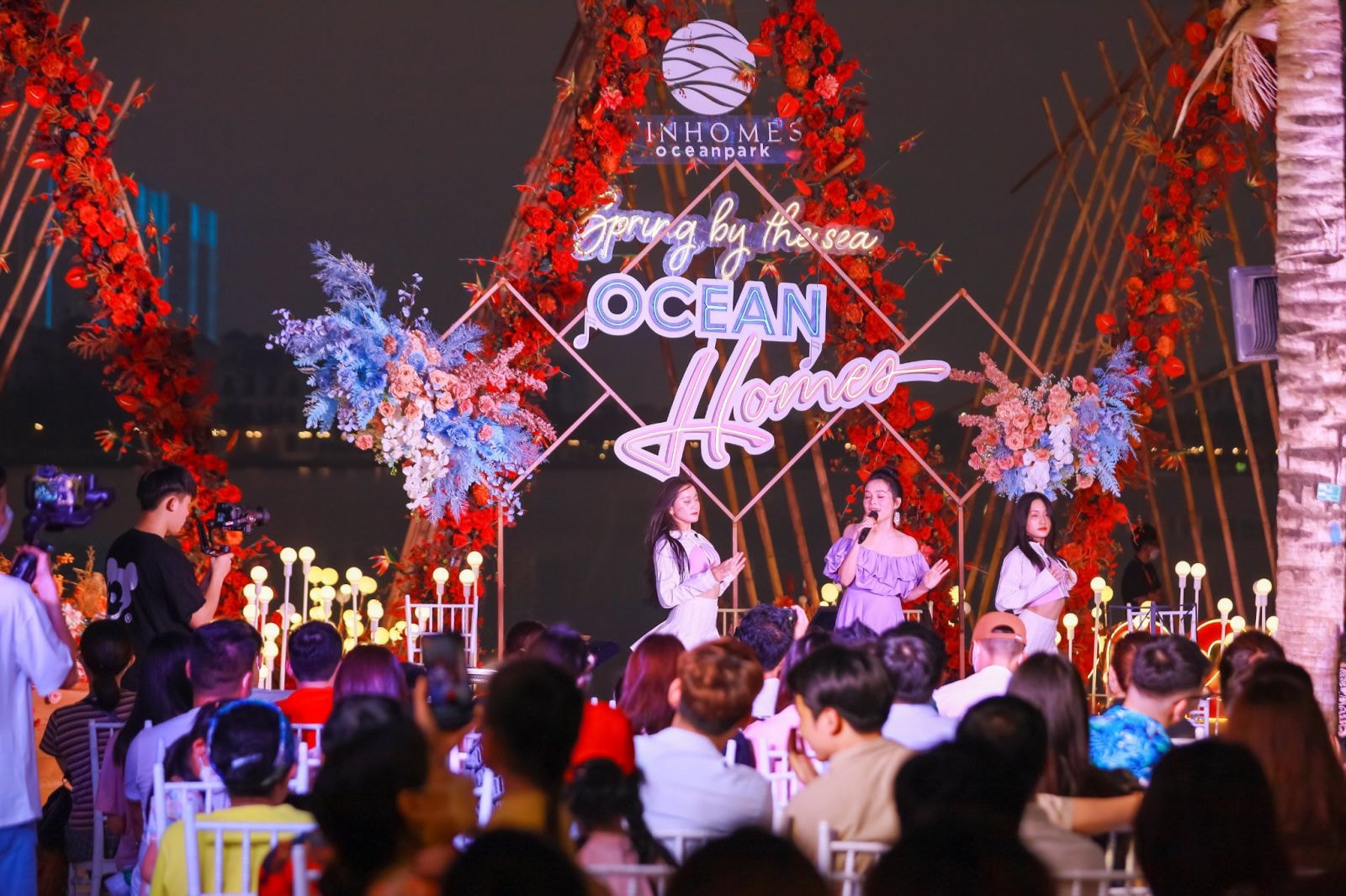 Các sự kiện cuối tuần thường kỳ tại Vinhomes Ocean Park là điểm “check-in” hấp dẫn của giới trẻ