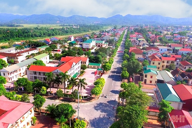 Một góc thị trấn Phố Châu - trung tâm chính trị, kinh tế, văn hoá huyện Hương Sơn. Ảnh: Minh Lý