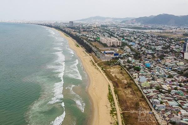 Việc đấu giá nhiều khu đất lớn