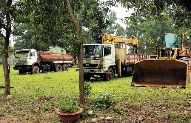 Dàn máy móc nằm bất động từ nhiều năm nay