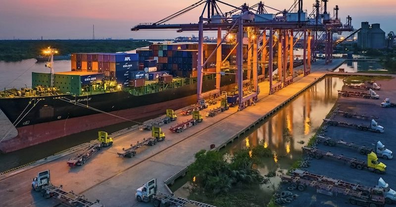 TP. HCM là nơi có nhiều điều kiện thuận lợi trong phát triển mảng hạ tầng và logistics. 