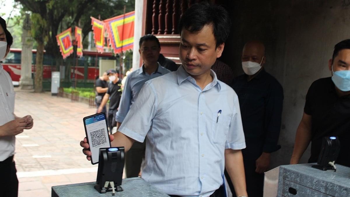 Phó Giám đốc điều hành Trung tâm Thông tin du lịch Hoàng Quốc Hòa tại buổi lễ ra mắt.