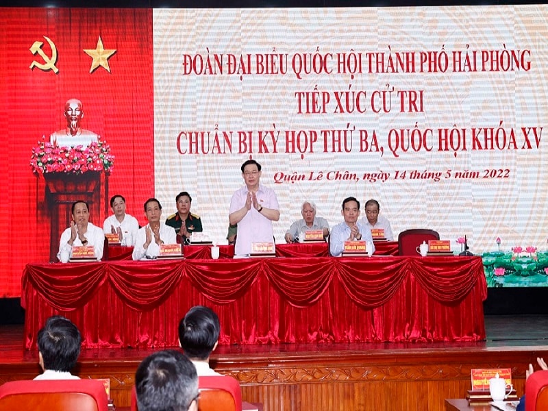 Chủ tịch Quốc hội Vương Đình Huệ tại buổi tiếp xúc cử tri