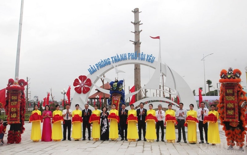 Trong ngày 13/5, Hải Phòng khánh thành, khởi công nhiều công trình chào mừng 67 năm Ngày giải phóng Hải Phòng (Ảnh: Hồng Nhung)