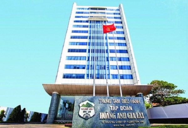 Do không báo cáo về dự kiến giao dịch cổ phiếu HNG, Công ty CP Hoàng Anh Gia Lai (HoSE: HAG) của bầu Đức bị xử phạt hành chính 3 tỷ đồng.