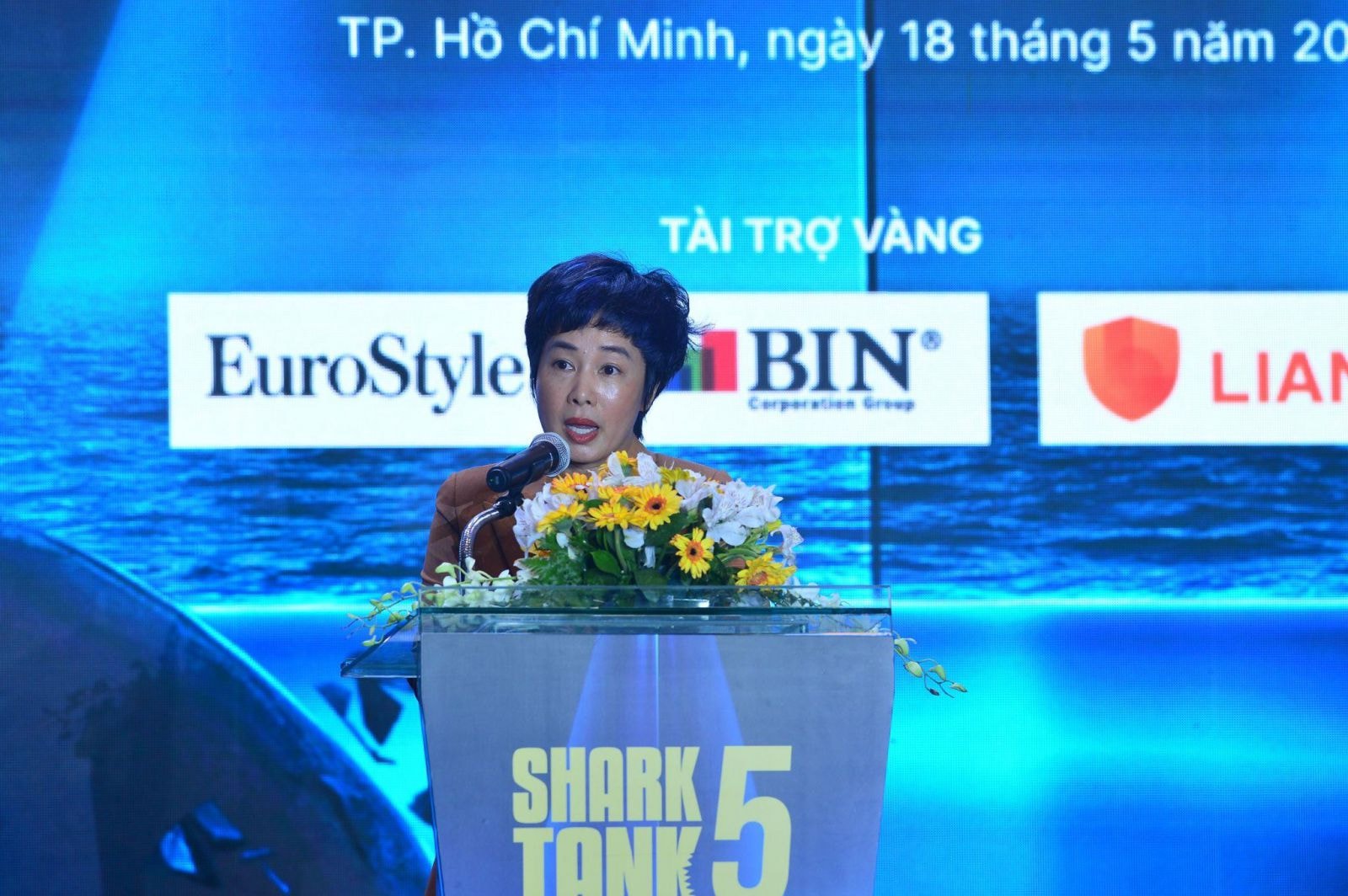 Bà Nguyễn Minh Hồi phát biểu tại sự kiện khởi động Shark Tank 5