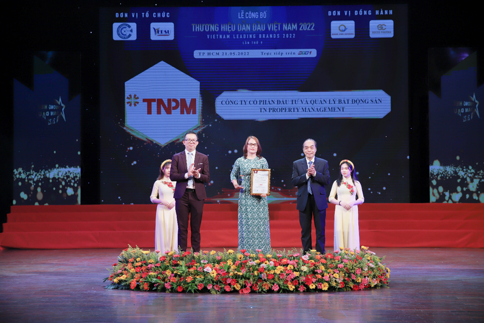 “Top 10 thương hiệu dẫn đầu Việt Nam - Vietnam Leading Brands 2022” 