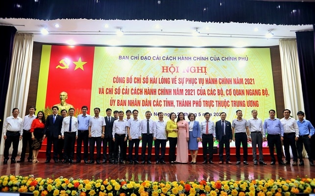 Chỉ số hài lòng của người dân, tổ chức cho thấy Chính phủ, Thủ tướng, Ban Chỉ đạo cải cách hành chính của Chính phủ, các cơ quan hành chính nhà nước quyết tâm xây dựng một nền hành chính minh bạch, có trách nhiệm giải trình, lấy người dân làm trung tâm phục vụ, mang lại sự hài lòng, niềm tin cho người dân, tổ chức. Ảnh; Thanh Tuấn