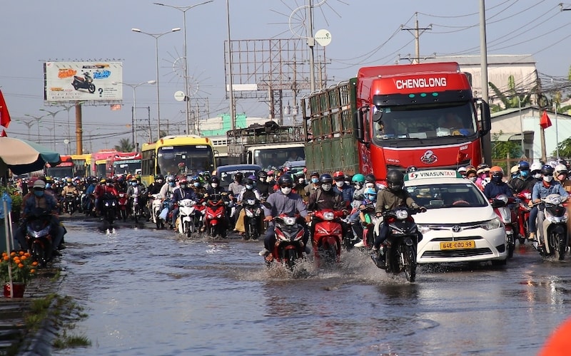 Vùng ĐBSCL có nối kết chiến lược và lâu dài với vùng Đông Nam bộ nhưng trong suốt thời gian dài chỉ dựa vào quốc lộ 1