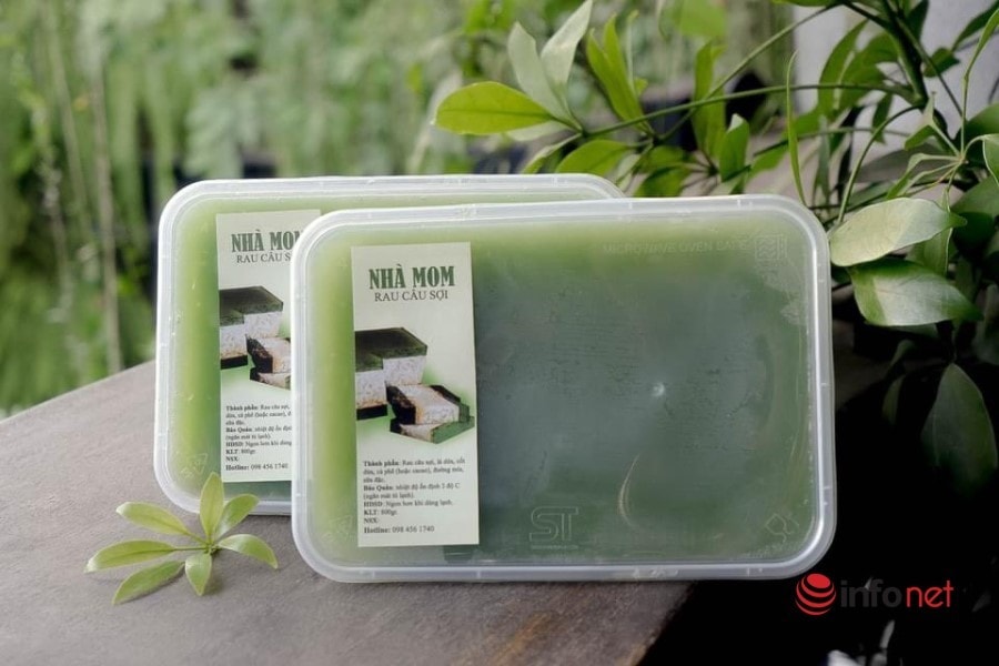 Rau câu sợi nhà Mom có hai vị cafe và ca cao, trong đó vị cafe là sản phẩm được nhiều người yêu thích và bán chạy.